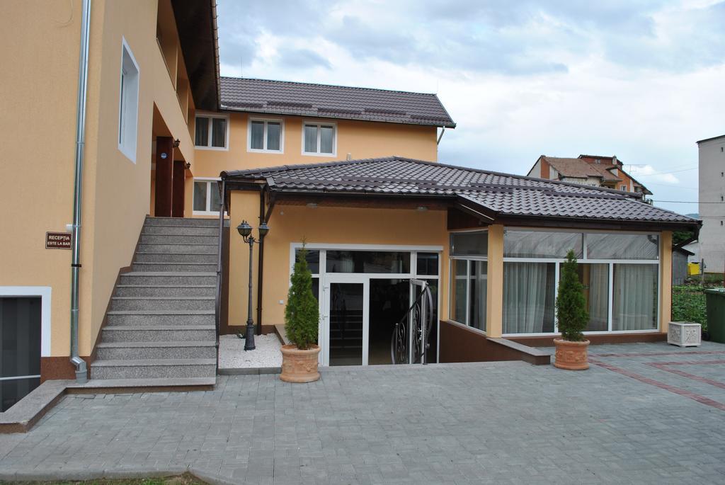Vila Veche Haţeg Extérieur photo